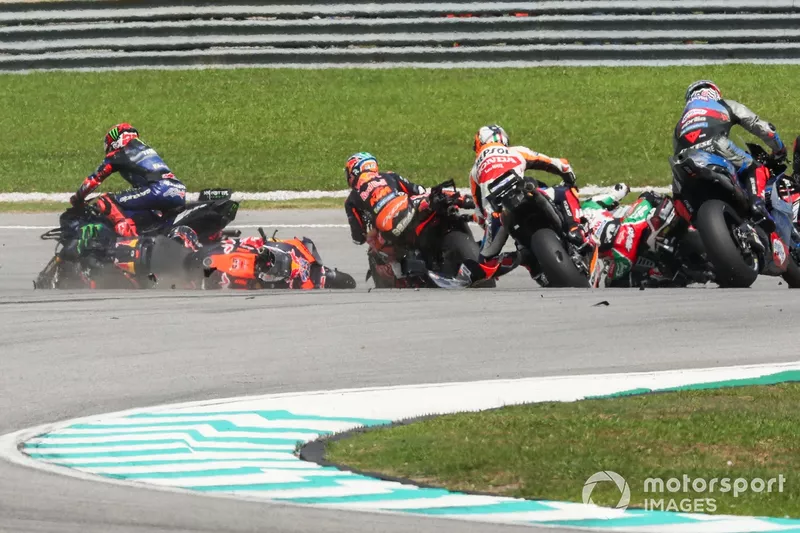 Jack Miller, Red Bull KTM Factory Racing, Fabio Quartararo, Yamaha Factory Racing, Brad Binder, Red Bull KTM Factory Racing Crash