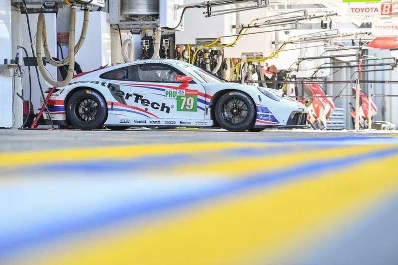 #79 Weathertech Racing Porsche 911 RSR - 19 LMGTE Pro, Cooper MacNeil, Earl Bamber, Laurens Vanthoor