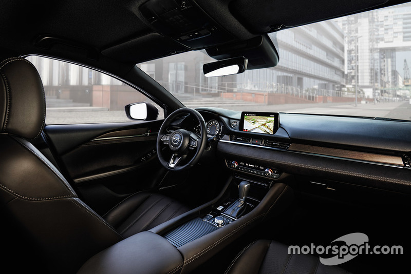 Mazda 6 2018 року