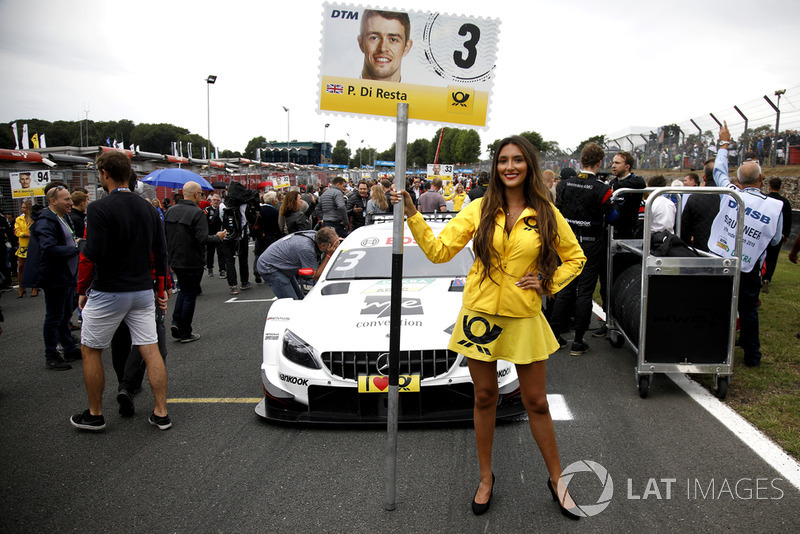La grid girl di Paul Di Resta, Mercedes-AMG Team HWA