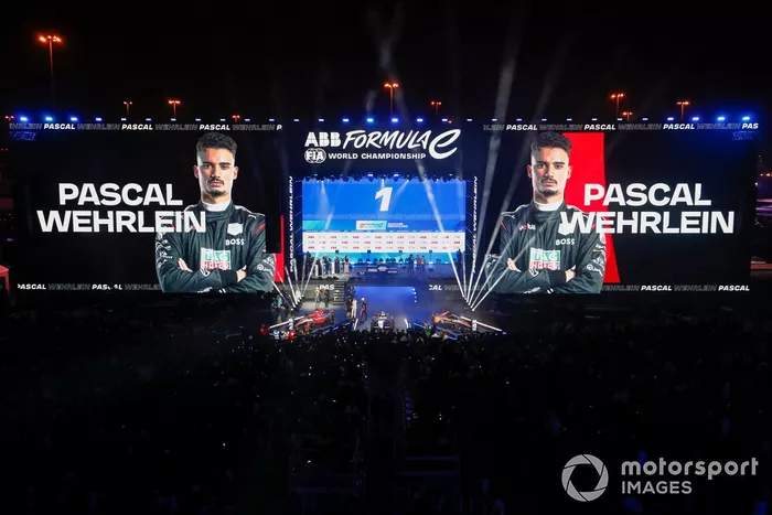 Pascal Wehrlein, Porsche, 1st position, on the podium