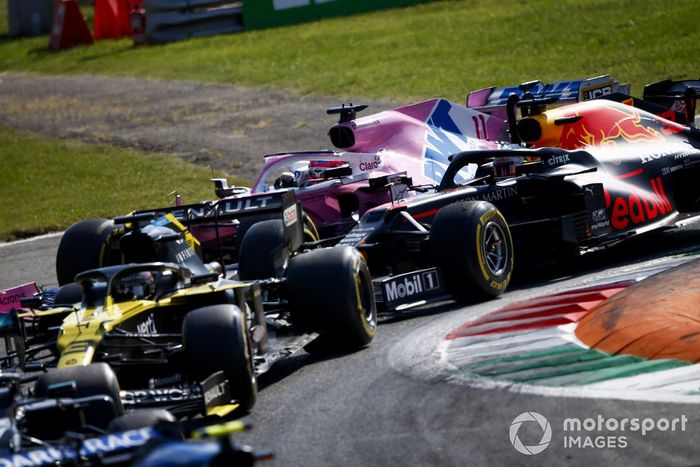 Daniel Ricciardo, Renault F1 Team R.S.20, Max Verstappen, Red Bull Racing RB16, Sergio Pérez, Racing Point RP20