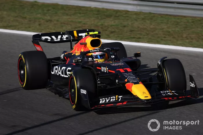 Les initiales de la reine Elisabeth II figurent sur le museau de la Red Bull