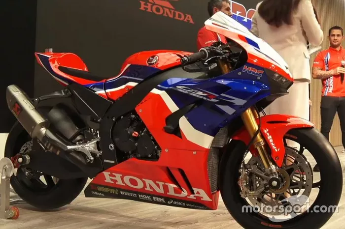 Honda WSBK Team bike