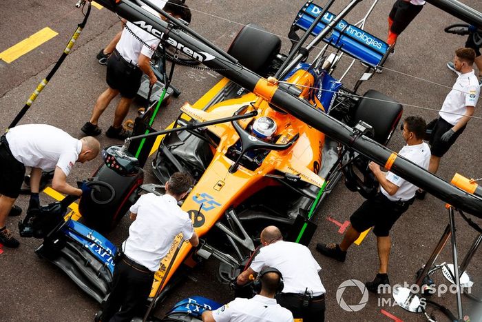 Carlos Sainz Jr., McLaren MCL34 