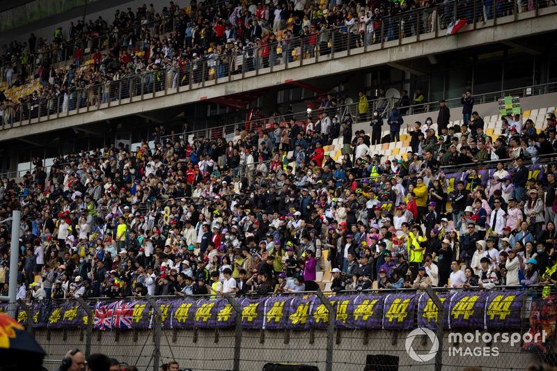 I tifosi riempiono le tribune