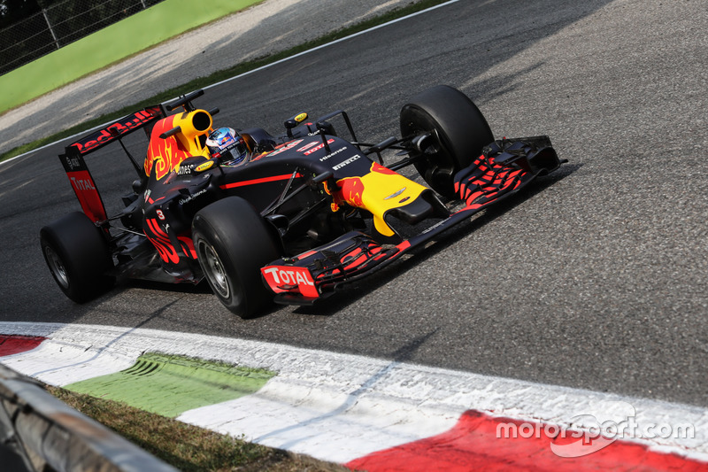 5. Daniel Ricciardo, Red Bull Racing RB12