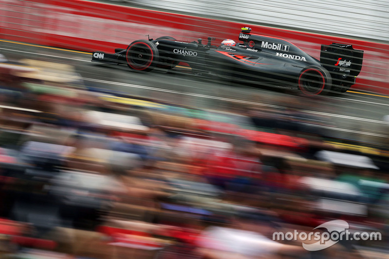 Jenson Button, McLaren MP4-31