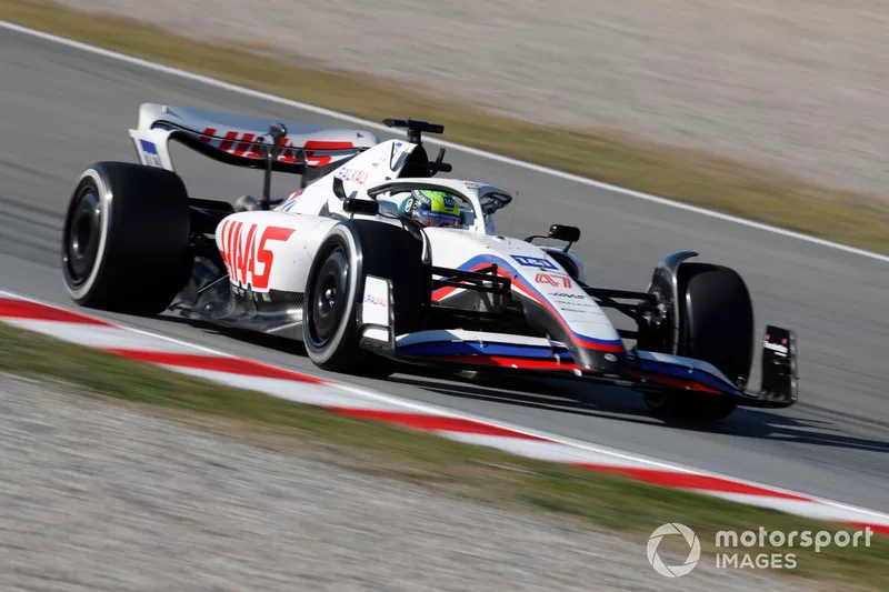 Mick Schumacher, Haas VF-22