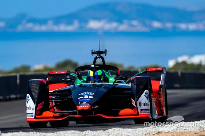 Audi e-tron FE06