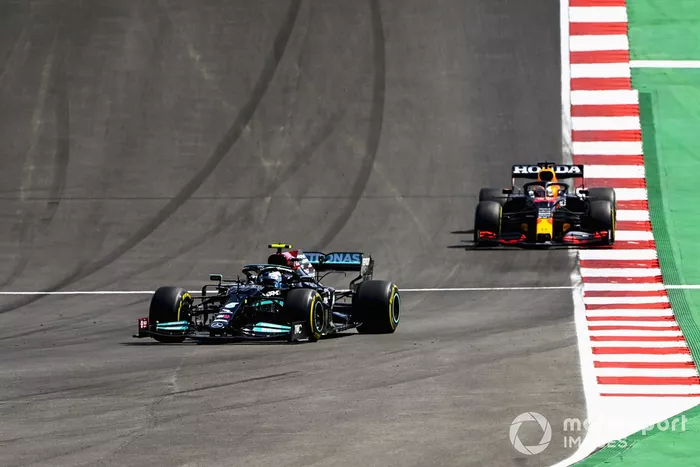 Valtteri Bottas, Mercedes W12, Max Verstappen, Red Bull Racing RB16B