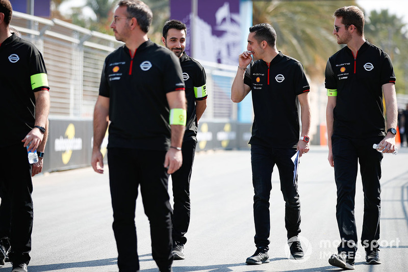 Sébastien Buemi, Nissan e.Dams, on a track walk