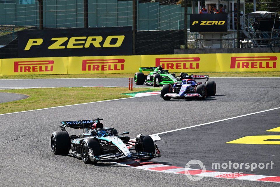 George Russell, Mercedes F1 W15, Yuki Tsunoda, RB F1 Team VCARB 01, Valtteri Bottas, Kick Sauber C44