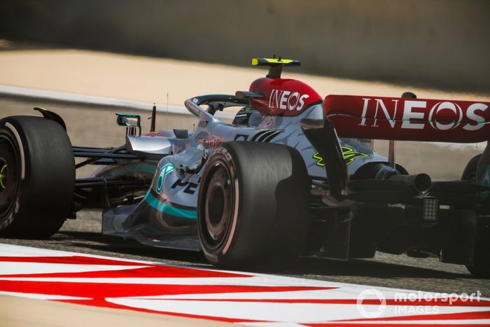 Lewis Hamilton, Mercedes W13