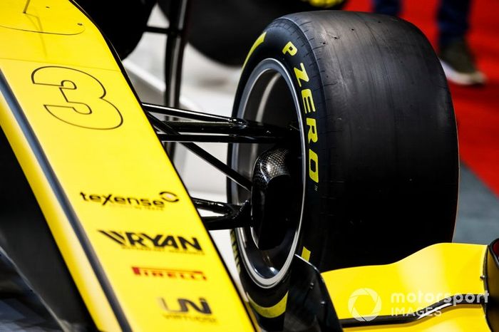 Pirelli Motorsport presenta los neumáticos F2 de 18 pulgadas para 2020