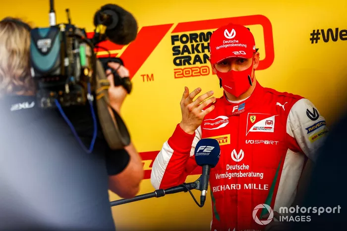 Mick Schumacher, Prema Racing habla con la prensa después de ganar el campeonato