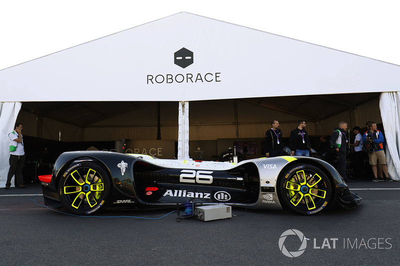 Roborace, машина