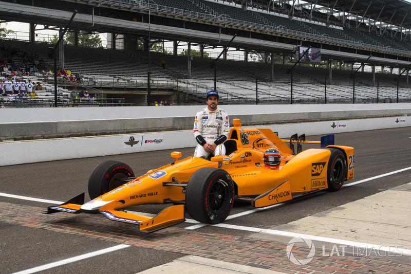 Fernando Alonso, Andretti Autosport Honda retrato oficial de calificación