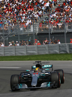 Льюіс Хемілтон, Mercedes-Benz F1 W08