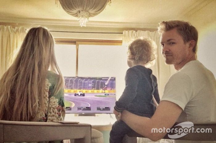 Nico Rosberg ve el GP de Australia con su familia