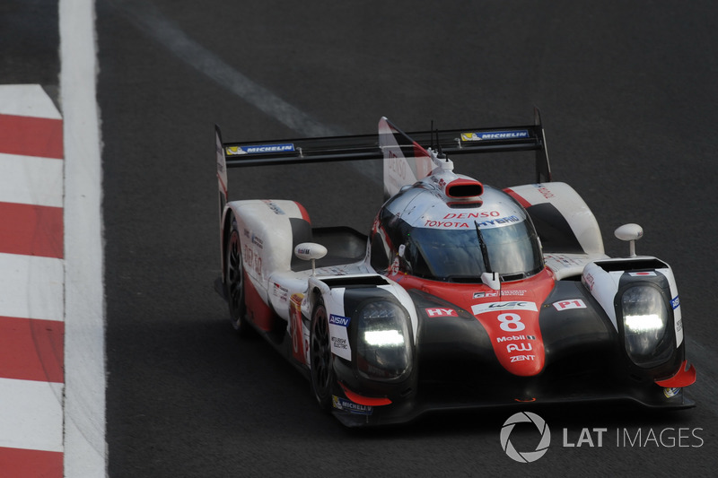 #8 Toyota Gazoo Racing Toyota TS050 Hybrid: Anthony Davidson, Sébastien Buemi, Kazuki Nakajima