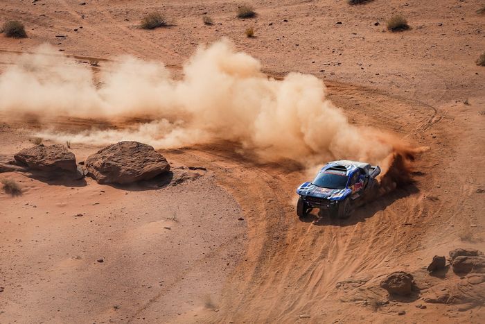 #225 Ford M-Sport Ford: Carlos Sainz Sr, Lucas Cruz