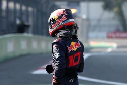Pierre Gasly, Scuderia Toro Rosso stopped on track in FP3