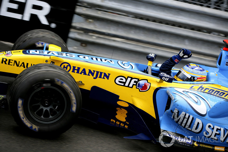 1: Fernando Alonso: 244 grandes premios (el 78,46% de los disputados)