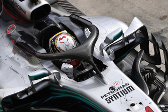 Race winner Lewis Hamilton, Mercedes AMG F1 W09 in parc ferme