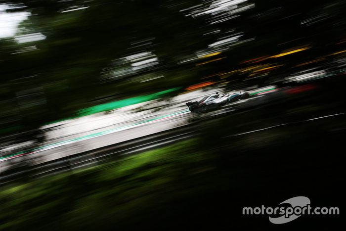 Lewis Hamilton, Mercedes AMG F1 W09 