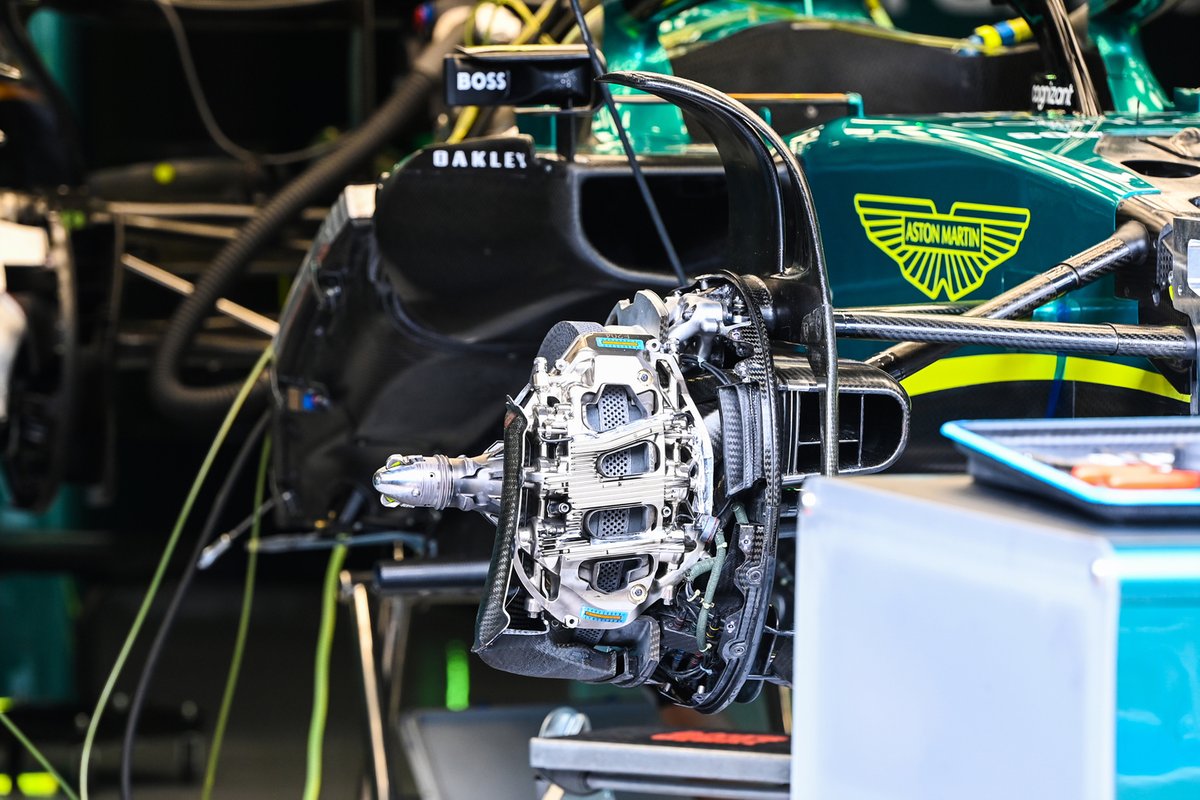 Detalle del tambor de freno del Aston Martin AMR22