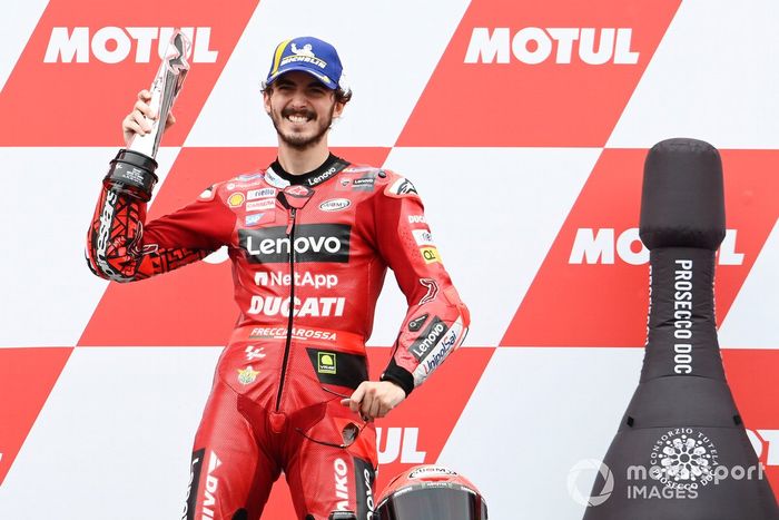 Podio: ganador Francesco Bagnaia, Ducati Team