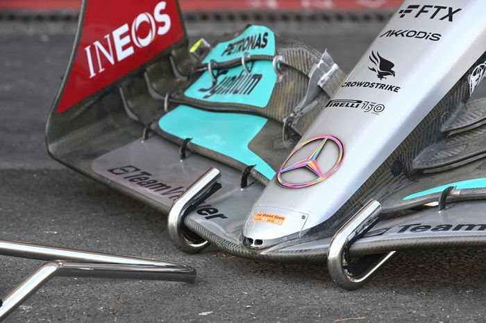 Detalle del alerón delantero del Mercedes W13