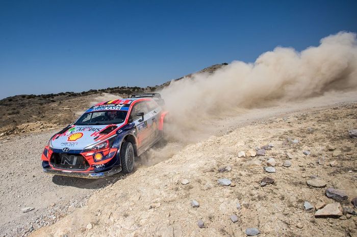 Thierry Neuville, Nicolas Gilsoul, Hyundai Motorsport Hyundai i20 Coupe WRC