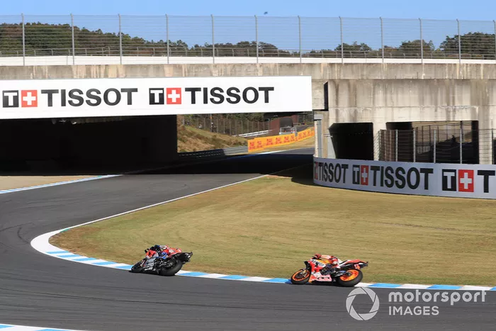 Andrea Dovizioso, Ducati Team lidera la carrera