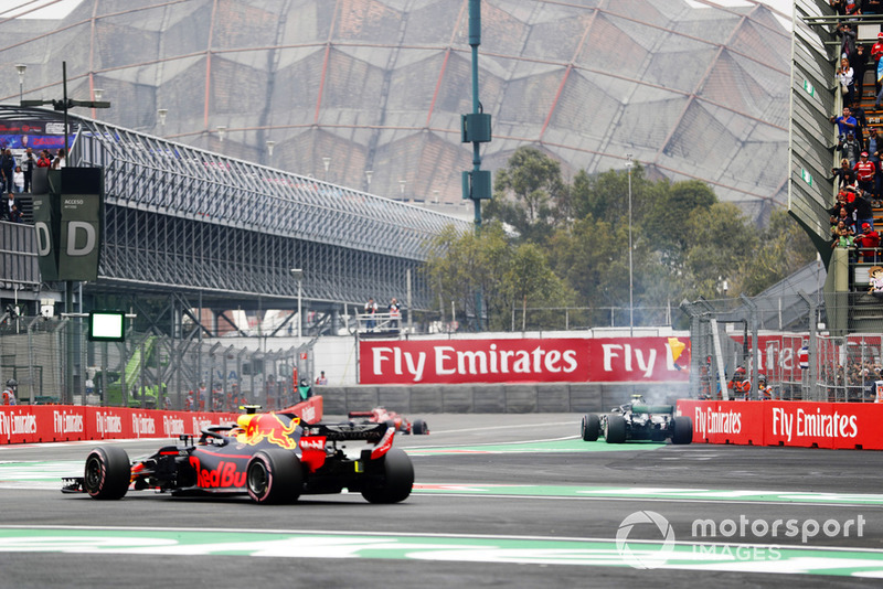 Остановка на трассе: Валттери Боттас, Mercedes AMG F1 W09
