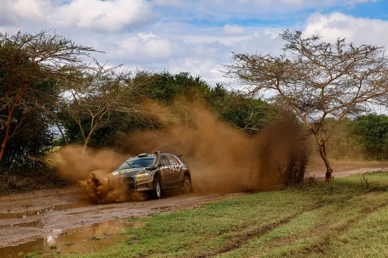 Oliver Solberg, Elliott Edmondson, Toksport WRT Skoda Fabia Evo Rally2
