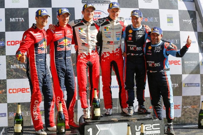 Podio: Ott Tänak, Martin Järveoja, Toyota Gazoo Racing WRT Toyota Yaris WRC, Sébastien Ogier, Julien Ingrassia, Citroën World Rally Team Citroen C3 WRC, Sébastien Loeb, Daniel Elena, Hyundai Motorsport Hyundai i20 Coupe WRC