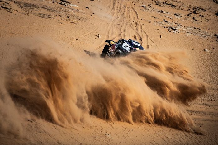 #300 X-Raid Mini JCW Team: Carlos Sainz, Lucas Cruz