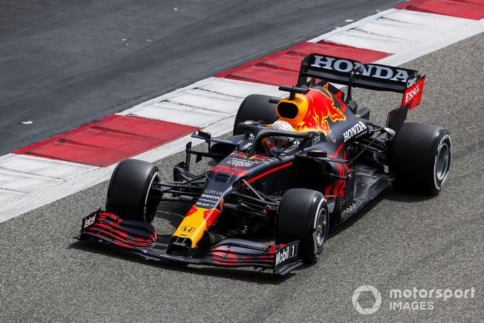 Max Verstappen, Red Bull Racing RB16B 