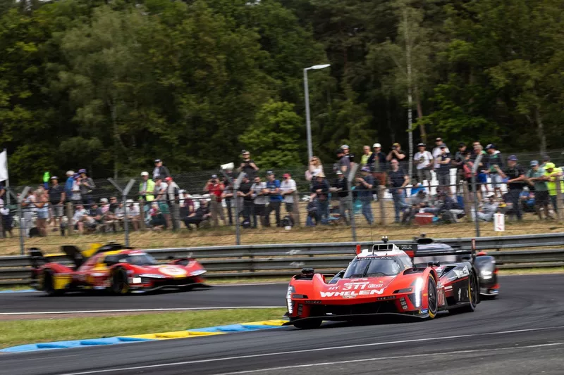 #311 Whelen Cadillac Racing Cadillac V-SeriesR : Pipo Derani, Jack Aitken, Felipe Drugovich