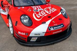 La decoración del Porsche 911 RSR, dedicada a Coca-Cola