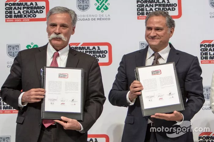 Chase Carey, presidente de Fórmula Uno y el presidente de Alejandro Soberón, CIE