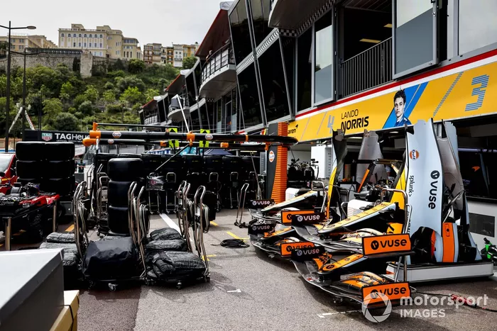 Alerones delanteros y carrocería del McLaren