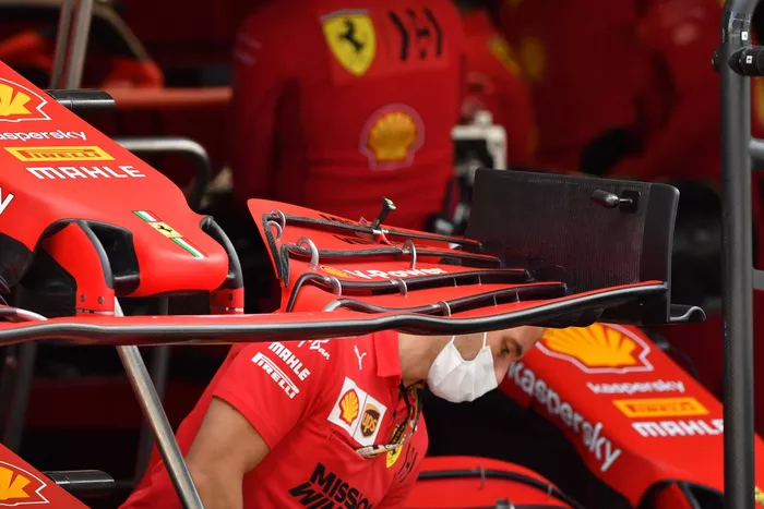 Detalle del alerón delantero del Ferrari SF21