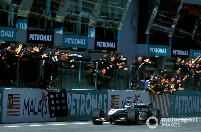 Kimi Räikkönen - 9 victoires (2003-2005)