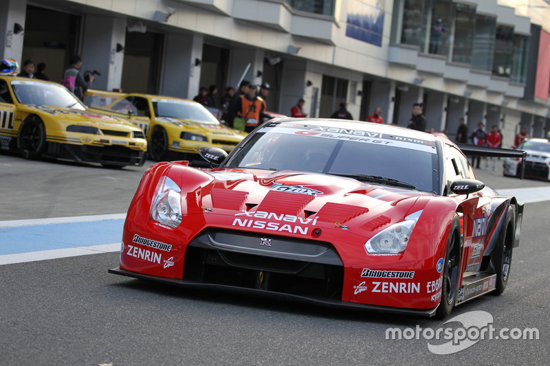 本山哲/XANAVI NISMO GT-R(R35 NISSAN GT-R 2008 年 GT500 仕様)