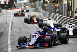 Brendon Hartley, Toro Rosso STR13, Lance Stroll, Williams FW41, Marcus Ericsson, Sauber C37, Max Verstappen, Red Bull Racing RB14