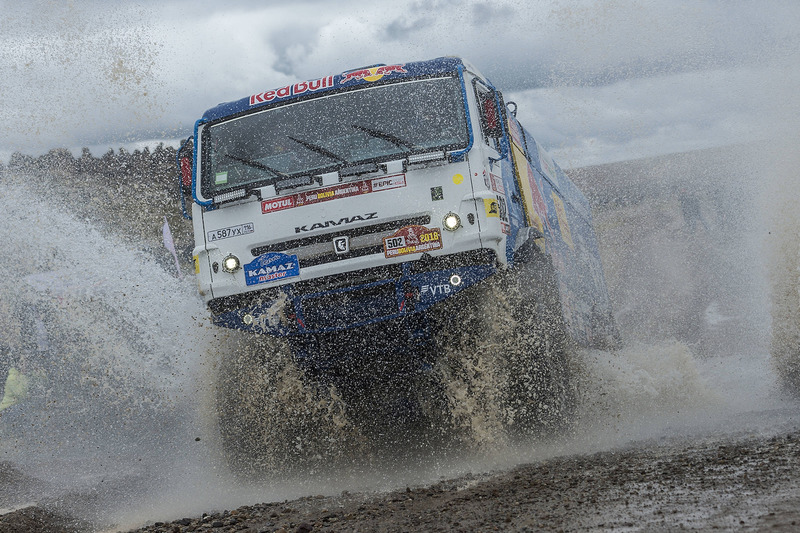 #502 Team Kamaz Master: Dmitry Sotnikov, Ruslan Akhmadeev, Ilnur Mustafin