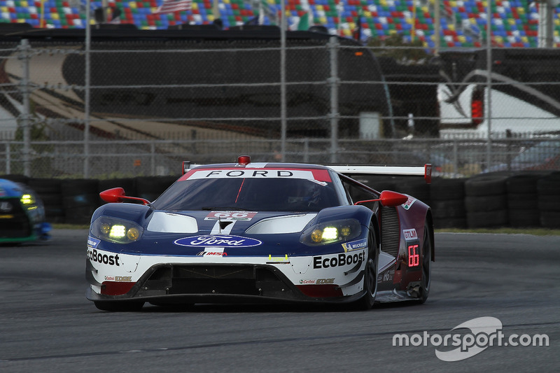 #66 Chip Ganassi Racing Ford GT: Dirk Müller, Joey Hand, Sébastien Bourdais